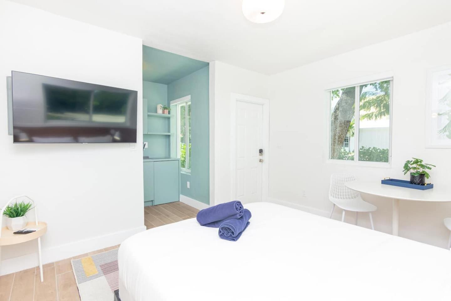 Newly Renovated Stylish Studio In El Portal #2 Miami Exteriör bild